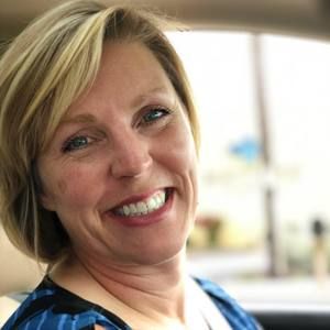 Meet your Posher, Julie